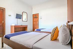 OYO 1927 Hotel Candra Adigraha