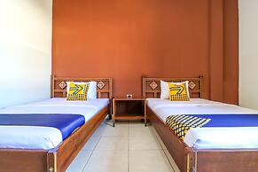 OYO 1927 Hotel Candra Adigraha