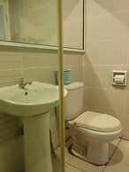 OYO 89577 Kristal Hotel