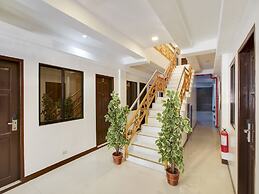 OYO 459 Offshore Hotel