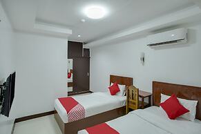 OYO 459 Offshore Hotel