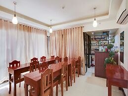 OYO 459 Offshore Hotel