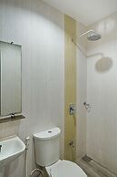 OYO 459 Offshore Hotel