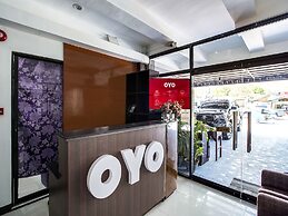 OYO 459 Offshore Hotel