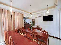 OYO 459 Offshore Hotel