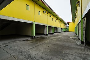 OYO 473 Ranchotel Drive-in