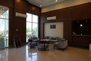 Four Leaf Service Suites