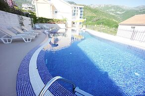 Apartments Becici Sunset