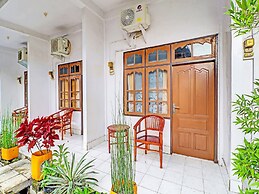 Super OYO 1356 Gusti Residence