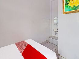 Super OYO 1356 Gusti Residence