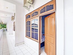 Super OYO 1356 Gusti Residence