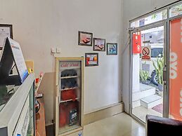 Super OYO 1356 Gusti Residence