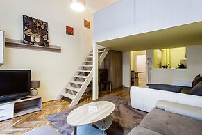 Balassi 27 Apartment