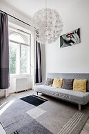 Erzsebet 52 Apartment