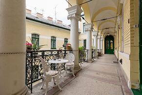 Hunyadi 3 Apartment