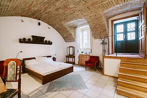 Hunyadi 4 Apartment I.