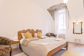 Hunyadi 4 Apartment II.