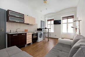 O 40 Apartment