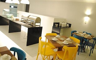 Etiqueta Hotel