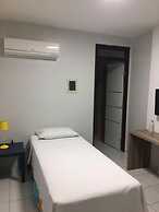 Etiqueta Hotel