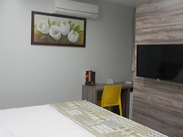 Etiqueta Hotel