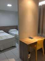 Etiqueta Hotel