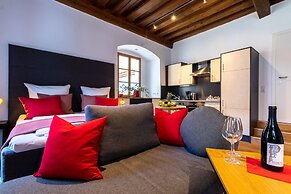 BARONHAUS Aparthotel & Suites