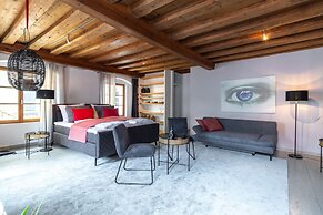 BARONHAUS Aparthotel & Suites
