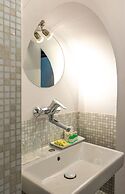 BARONHAUS Aparthotel & Suites