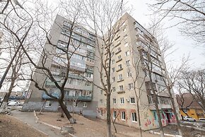 Apartment on Leonova 21A