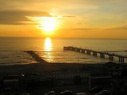 Tirreno Beachfront Apartments