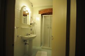 Tirreno Beachfront Apartments