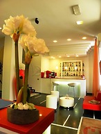 Tirreno Beachfront Apartments