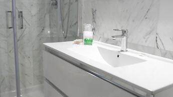 Tirreno Beachfront Apartments