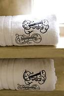 Jack's Apartments & Suites