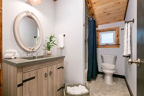 Mad River Lodge