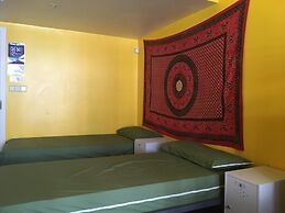 Albergue Azabache - Hostel