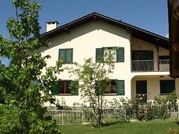 B&B Carunei