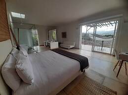 Hotel Alma