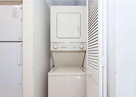 2 Bed, 2 Bath, Upgraded, Pool View - Ocean Village Club E35