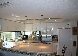 Direct Oceanfront, Upgraded, 3 BR, Large Balcony - Anastasia 407