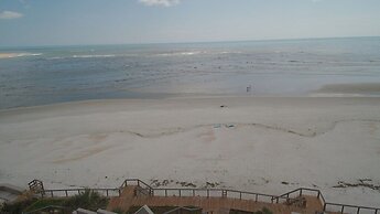 Three Bedroom, 2 Bath With Amazing Views From Balcony - Hidden Treasur