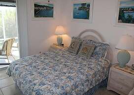 Pet Friendly, Oceanfront, 3 Bed, 2 Bath - Ocean Paradise