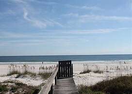 Pet Friendly, Oceanfront, 3 Bed, 2 Bath - Ocean Paradise