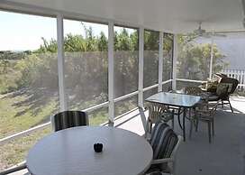 Pet Friendly, Oceanfront, 3 Bed, 2 Bath - Ocean Paradise