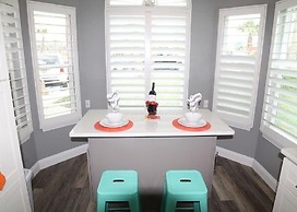 Pet Friendly, 3 BR, 2 BA, Private Pool - Sunset Harbor