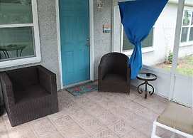 Pet Friendly, 3 BR, 2 BA, Private Pool - Sunset Harbor