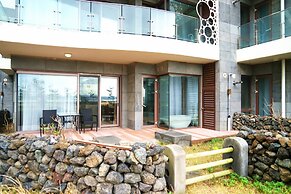 Phoenix Island Ocean Star Resort