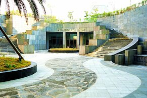 Phoenix Island Ocean Star Resort