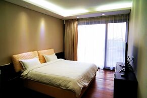 Phoenix Island Ocean Star Resort